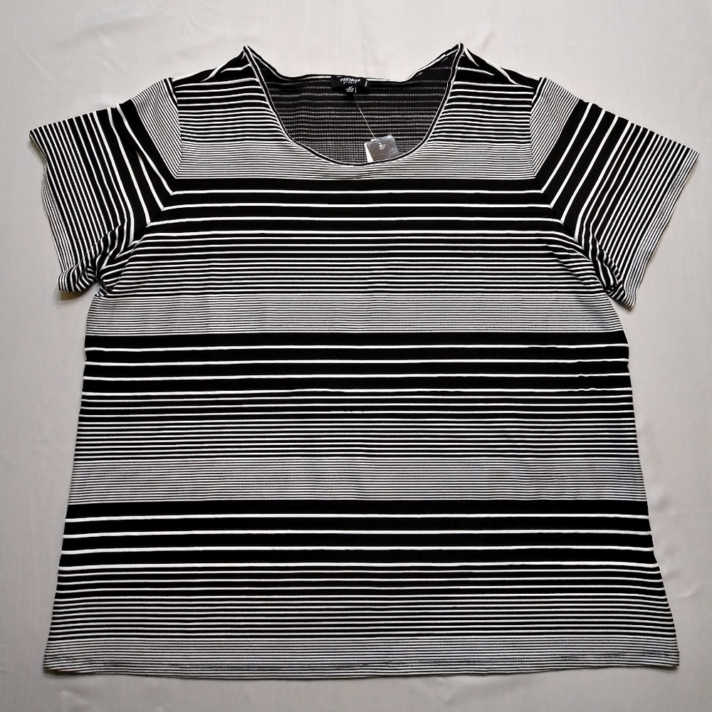 Premise STUDIO Woman - Shirt Sleeve Shell